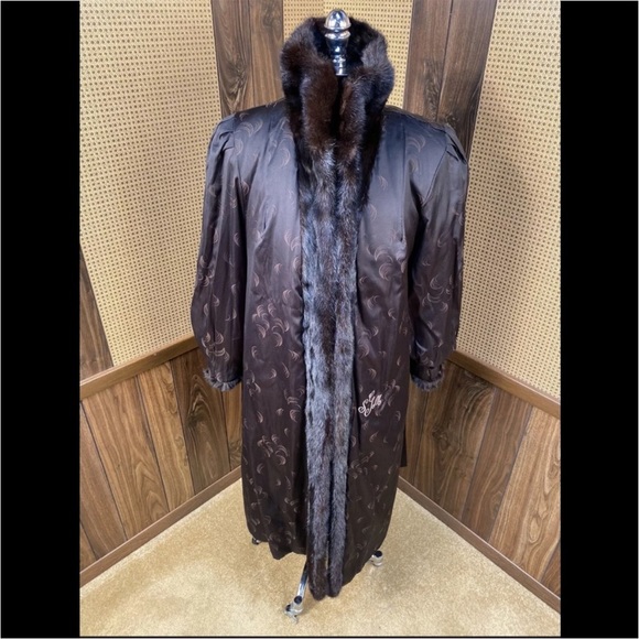 VINTAGE TIBOR FURS FULL LENGTH REAL BLACK MINK FUR COAT - Sized(4-6) - Picture 6 of 12